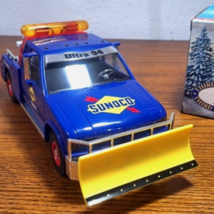 Sunoco 1996 Collector’s Edition Tow Truck with Snow Plow 3rd of a Series In Box