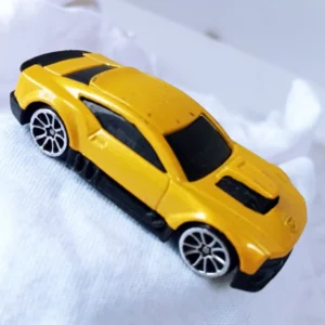 MOTORMAX Yellow sports car( CAMARO? ) W6203 Approx 1/64 Scale